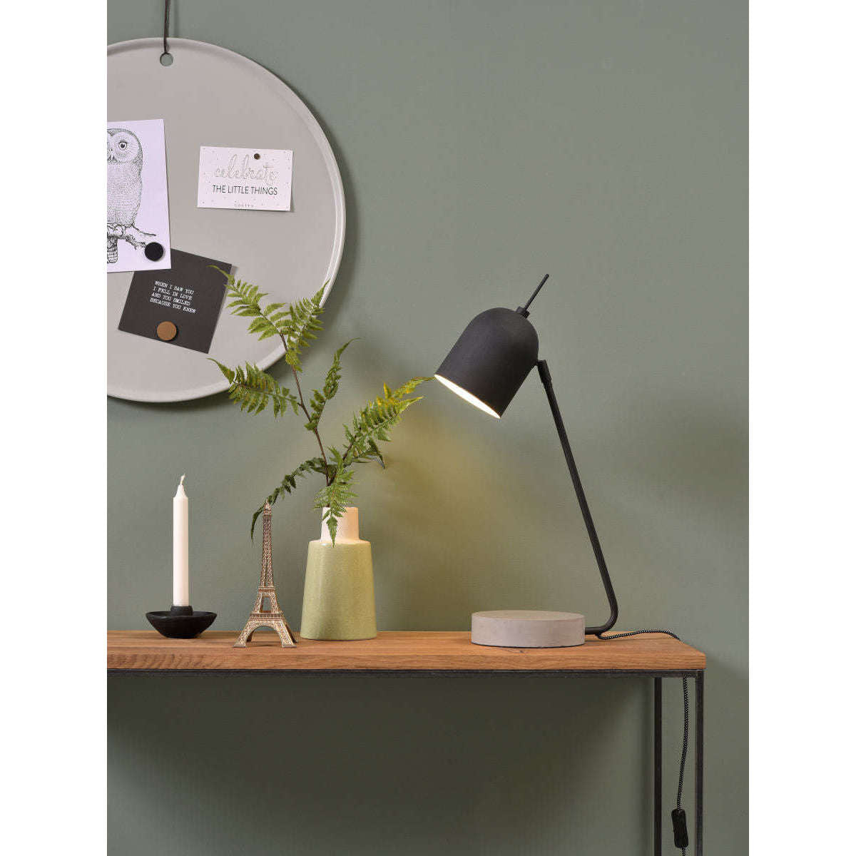 It's about RoMi Tafellamp ijzer / cement voet Madrid zwart