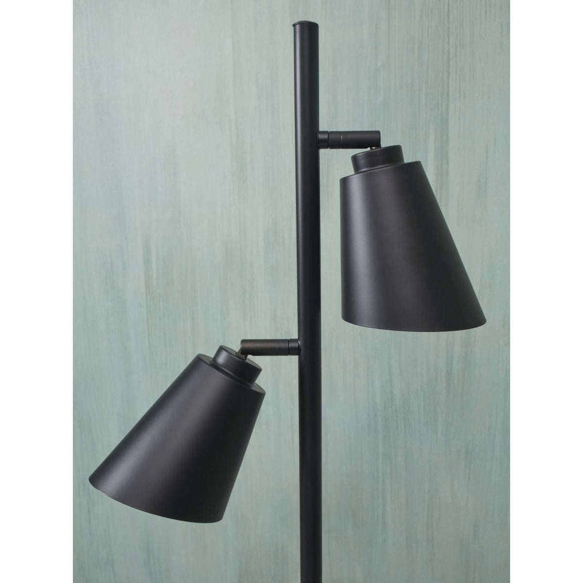 It's about RoMi Vloerlamp Bremen 2-kap zwart