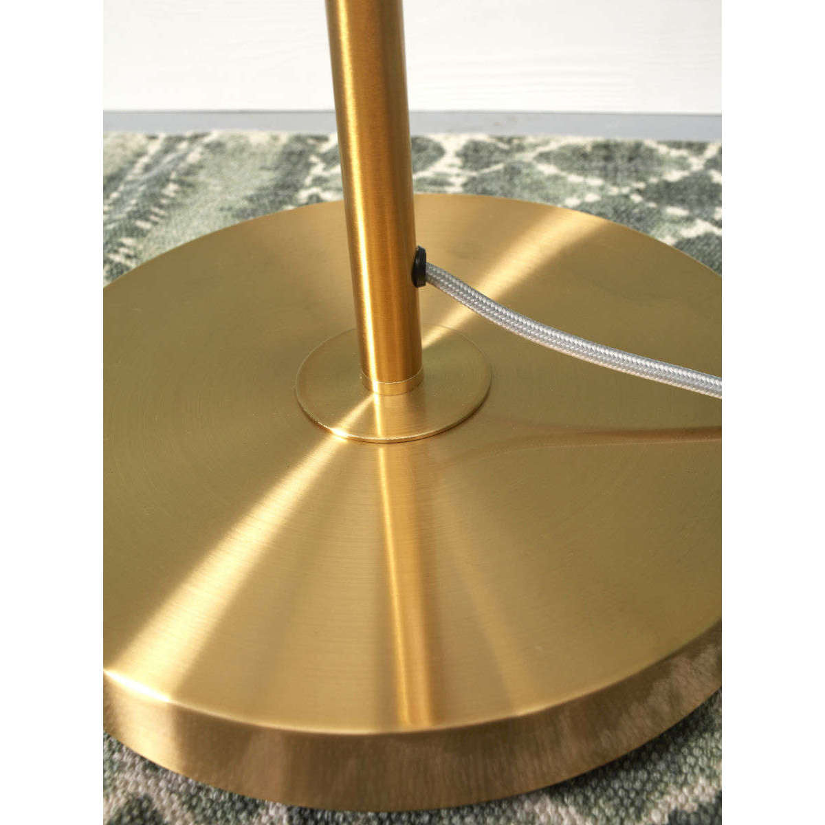 It's about RoMi Vloerlamp Carrara 3-bol goud