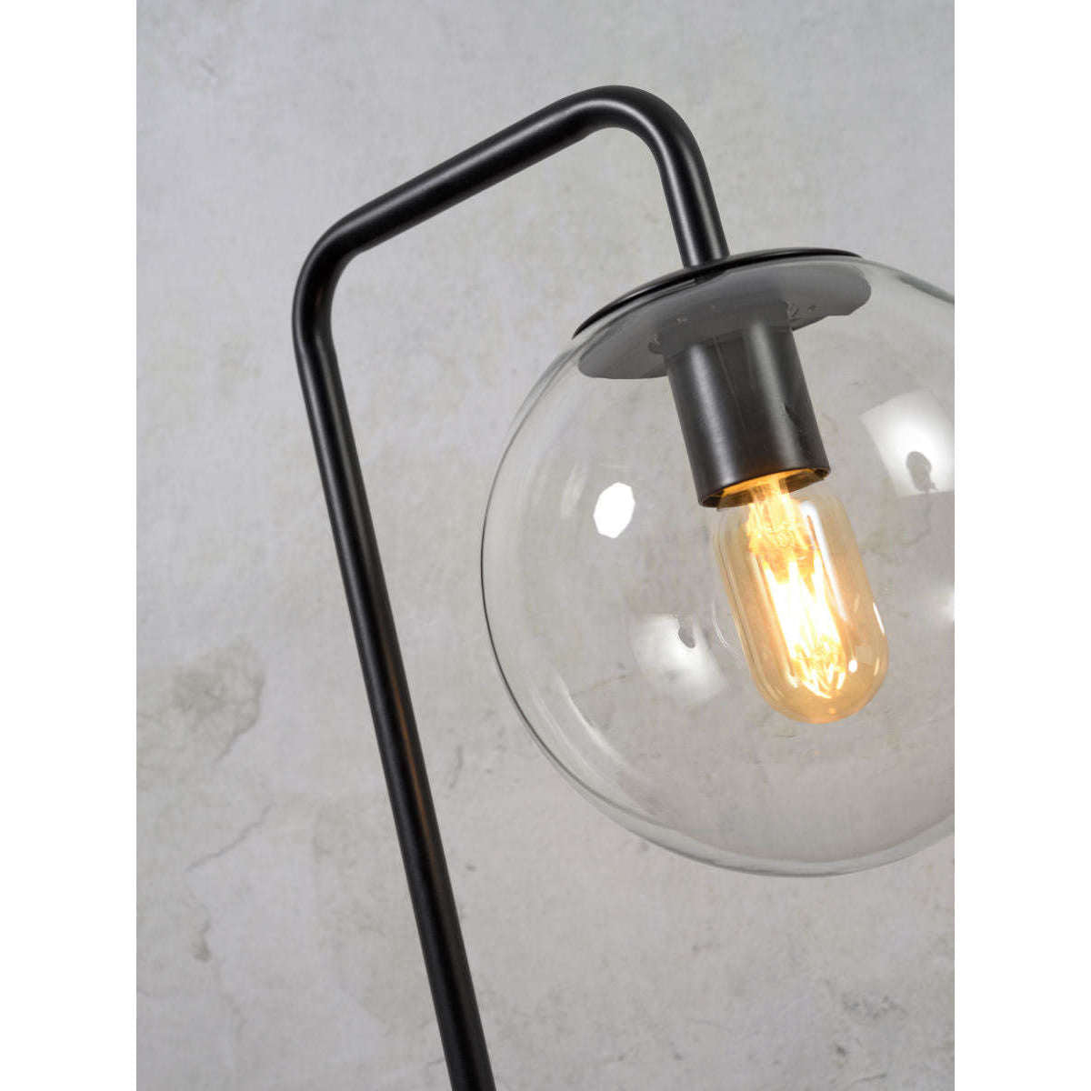 It's about RoMi Vloerlamp ijzer / glas Warsaw zwart