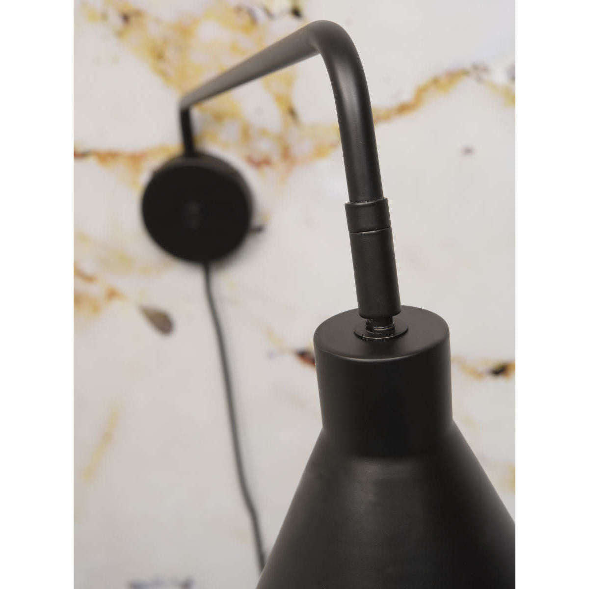 It's about RoMi Wandlamp ijzer Lyon zwart