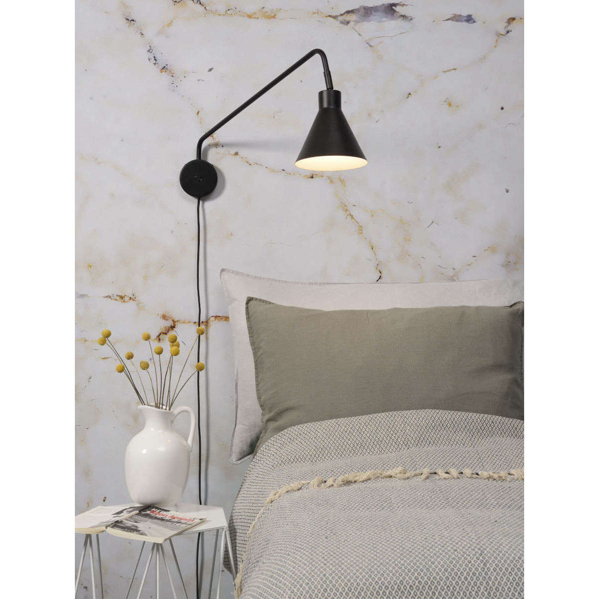 It's about RoMi Wandlamp ijzer Lyon zwart