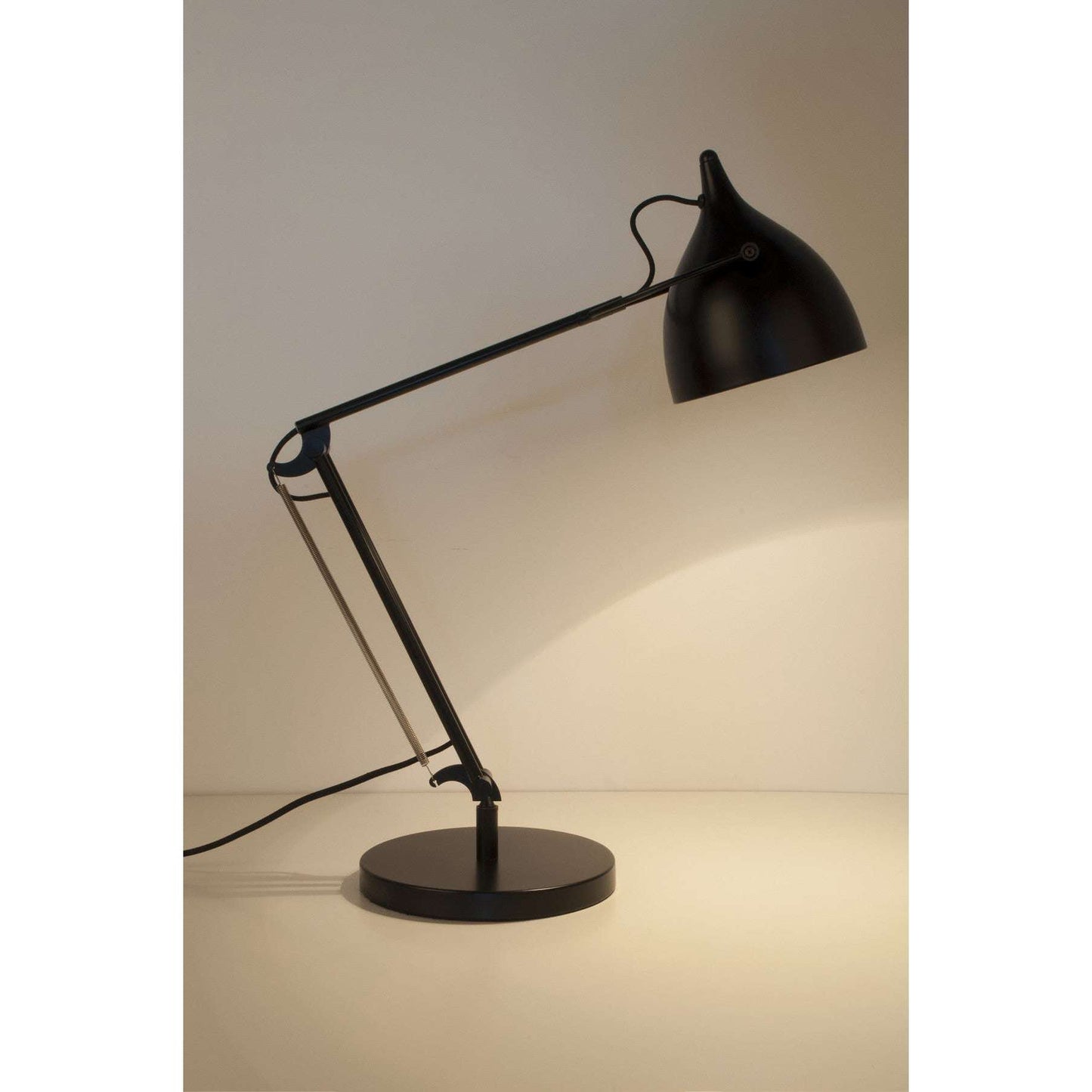 Zuiver bureaulamp reader mat zwart 66 x 22 x 37,00 / 76,00 cm