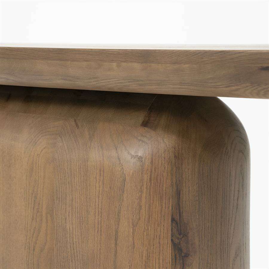 Eleonora Leon sidetable bruin