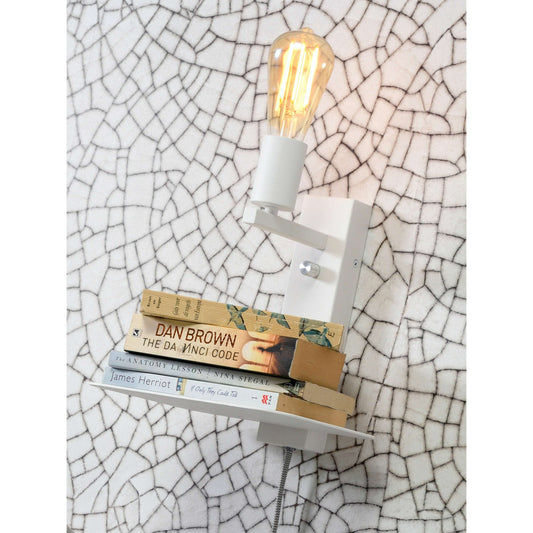 it's about RoMi wandlamp Florence plank+usb wit zonder kap