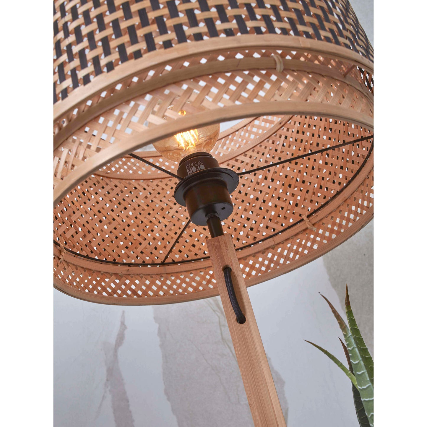 GOOD&MOJO vloerlamp bhutan met plank  40 cm naturel