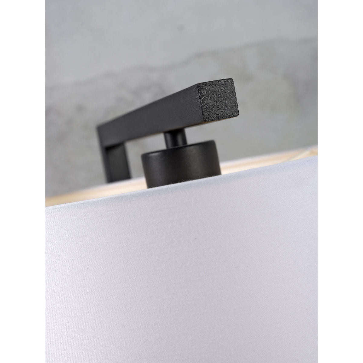 It's about RoMi Vloerlamp Boston zwart / kap 2545 donker grijs