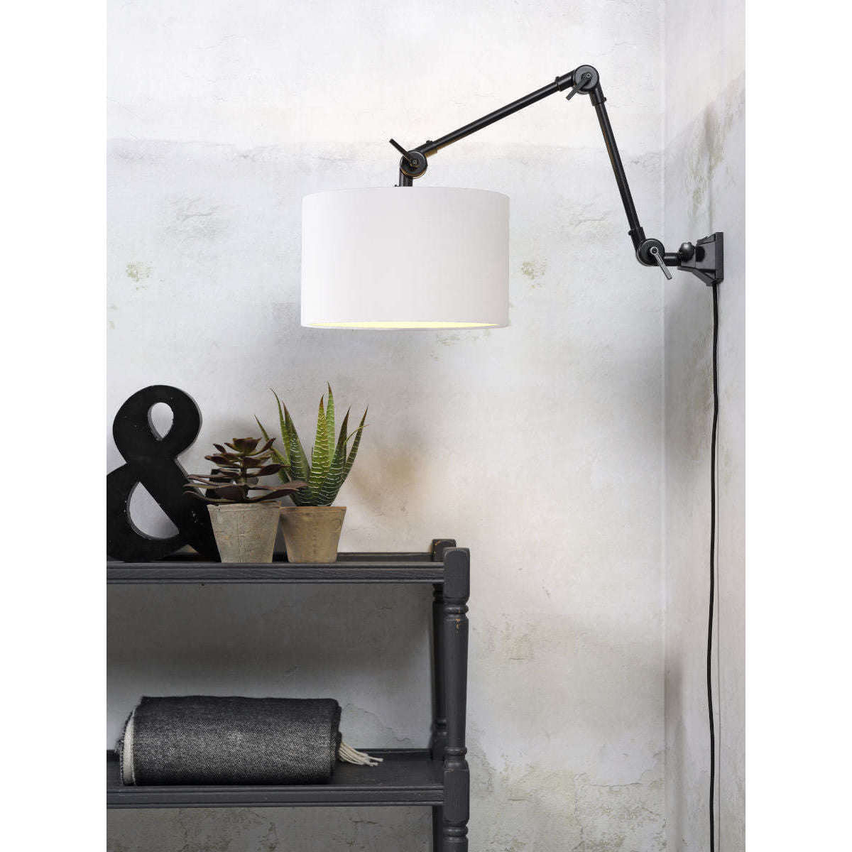 It's about RoMi Wandlamp Amsterdam kap 3220 wit M