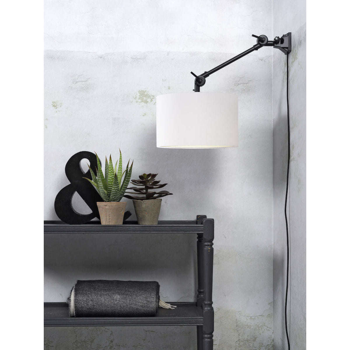 It's about RoMi Wandlamp Amsterdam kap 3220 wit S